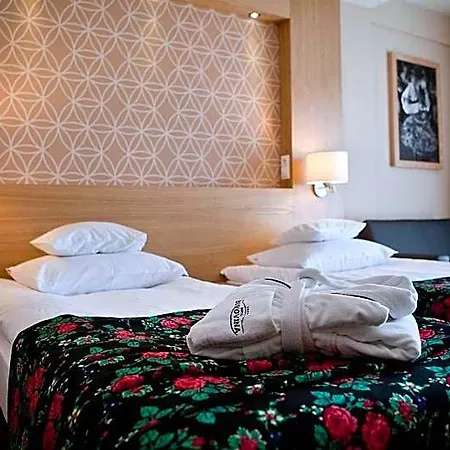 فندق Bukovina 4*