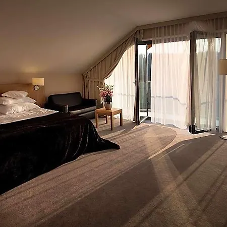 Hotel Bukovina 4*